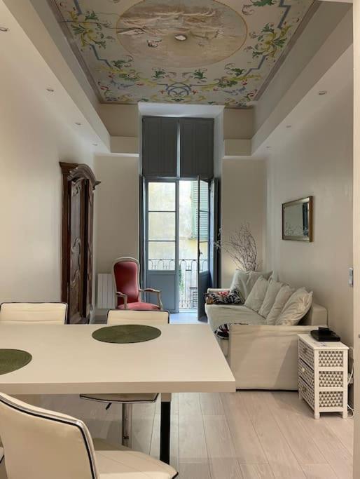 Luxury Apartment In The Heart Of Old Town Nice. Exteriér fotografie