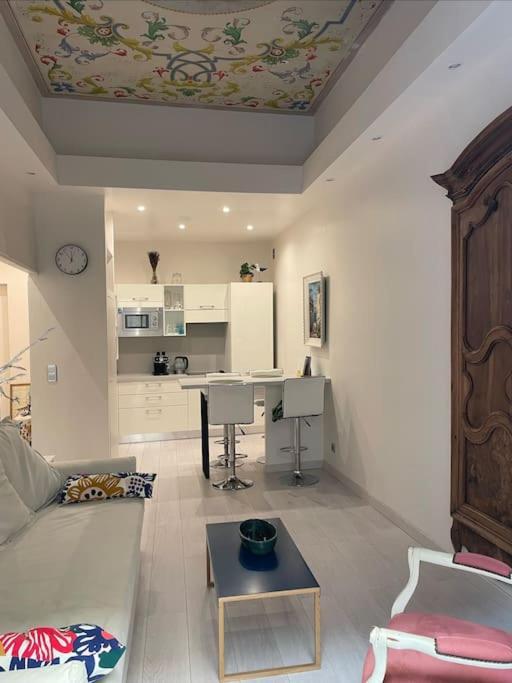 Luxury Apartment In The Heart Of Old Town Nice. Exteriér fotografie