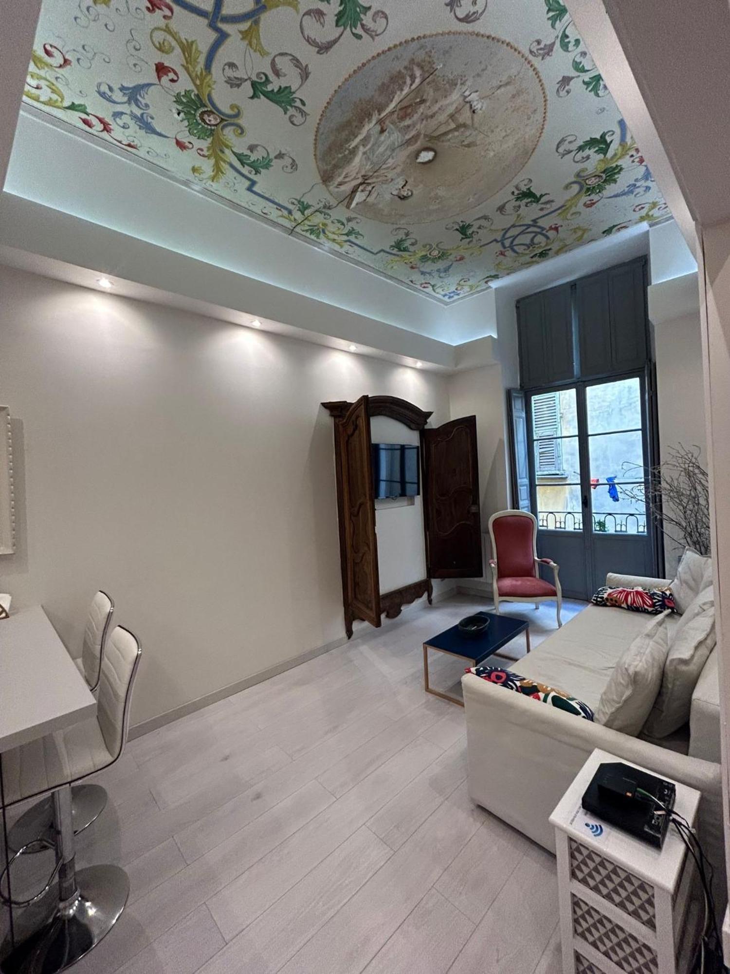 Luxury Apartment In The Heart Of Old Town Nice. Exteriér fotografie
