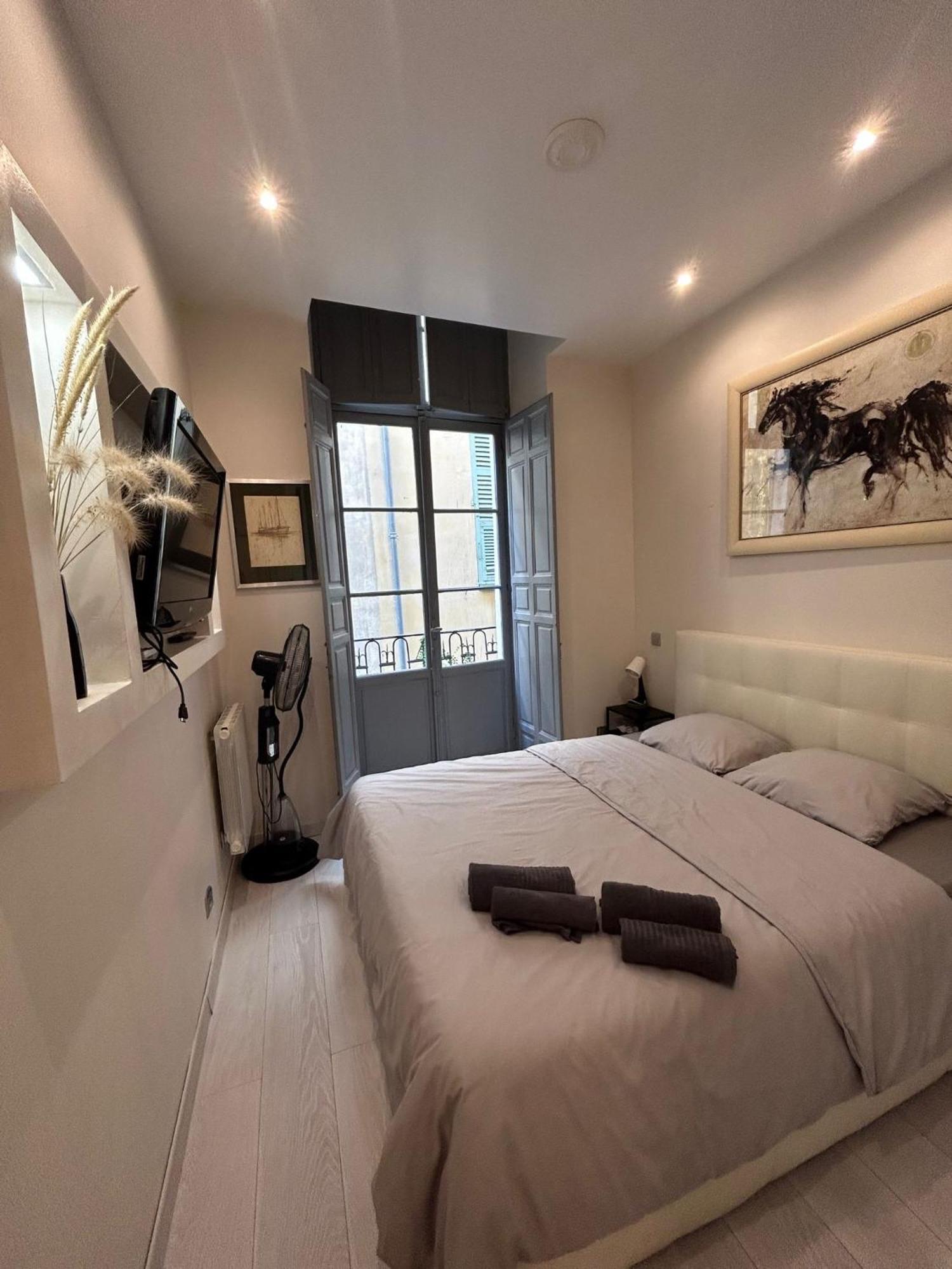 Luxury Apartment In The Heart Of Old Town Nice. Exteriér fotografie