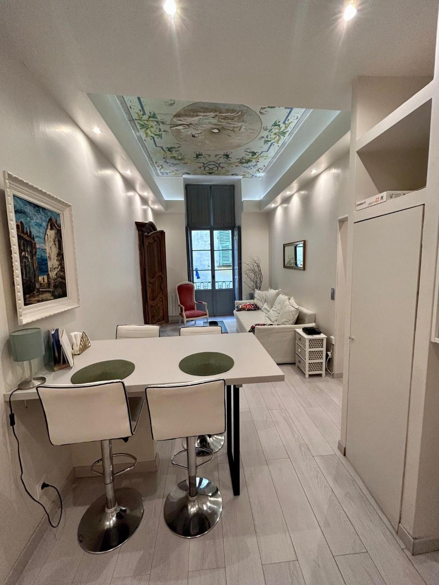 Luxury Apartment In The Heart Of Old Town Nice. Exteriér fotografie